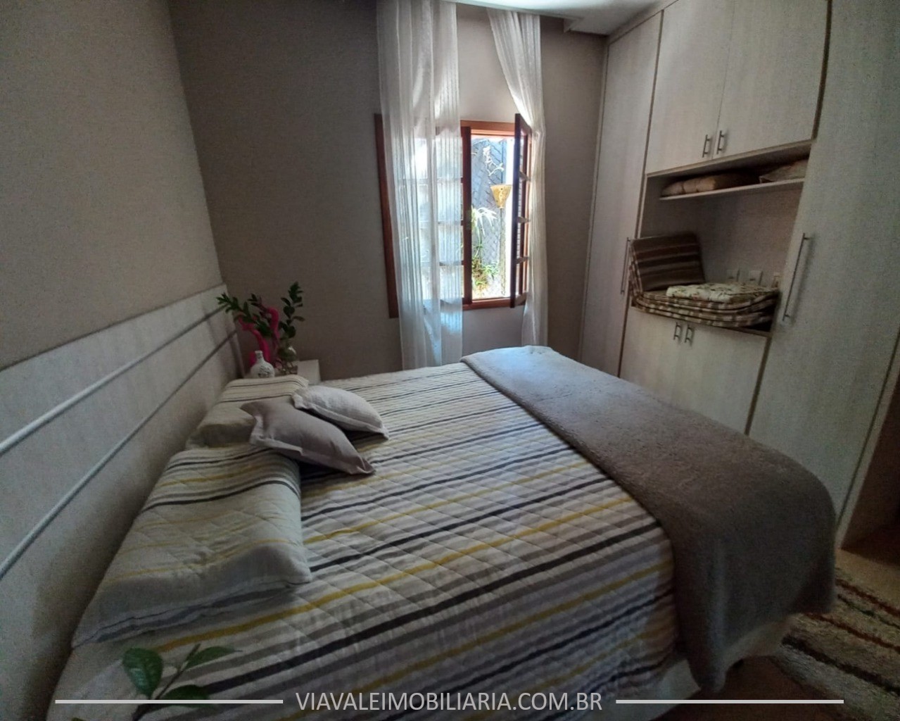Casa/Chácara 1.100m² Pé na Água - Foto 9
